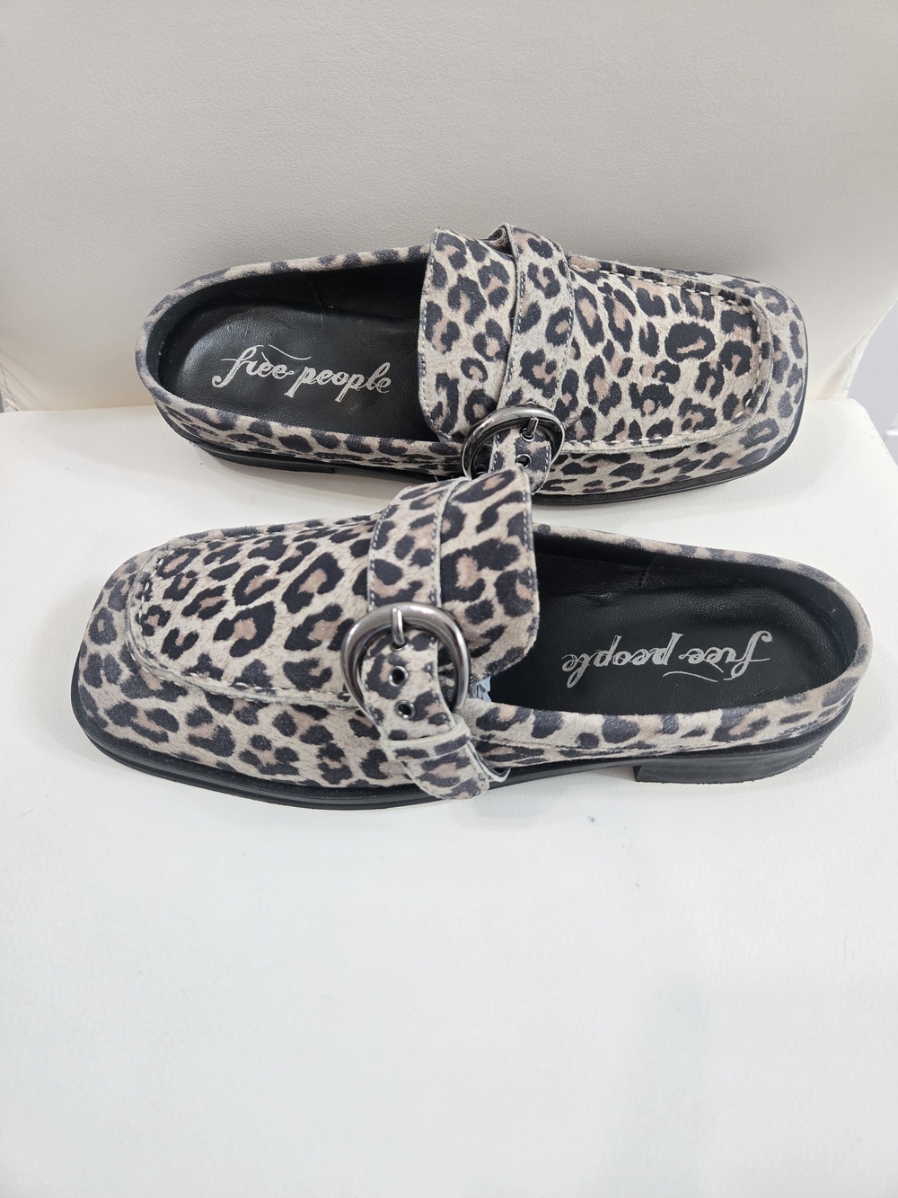 Free People Leopard Print Buckle Loafer Mules - Tan & Black Size 7 - Picture 3 of 13